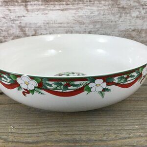 Pfaltzgraff Yuletide Round Vegetable Bowl 8 3/4" X 2 1/4" Christmas-Themed